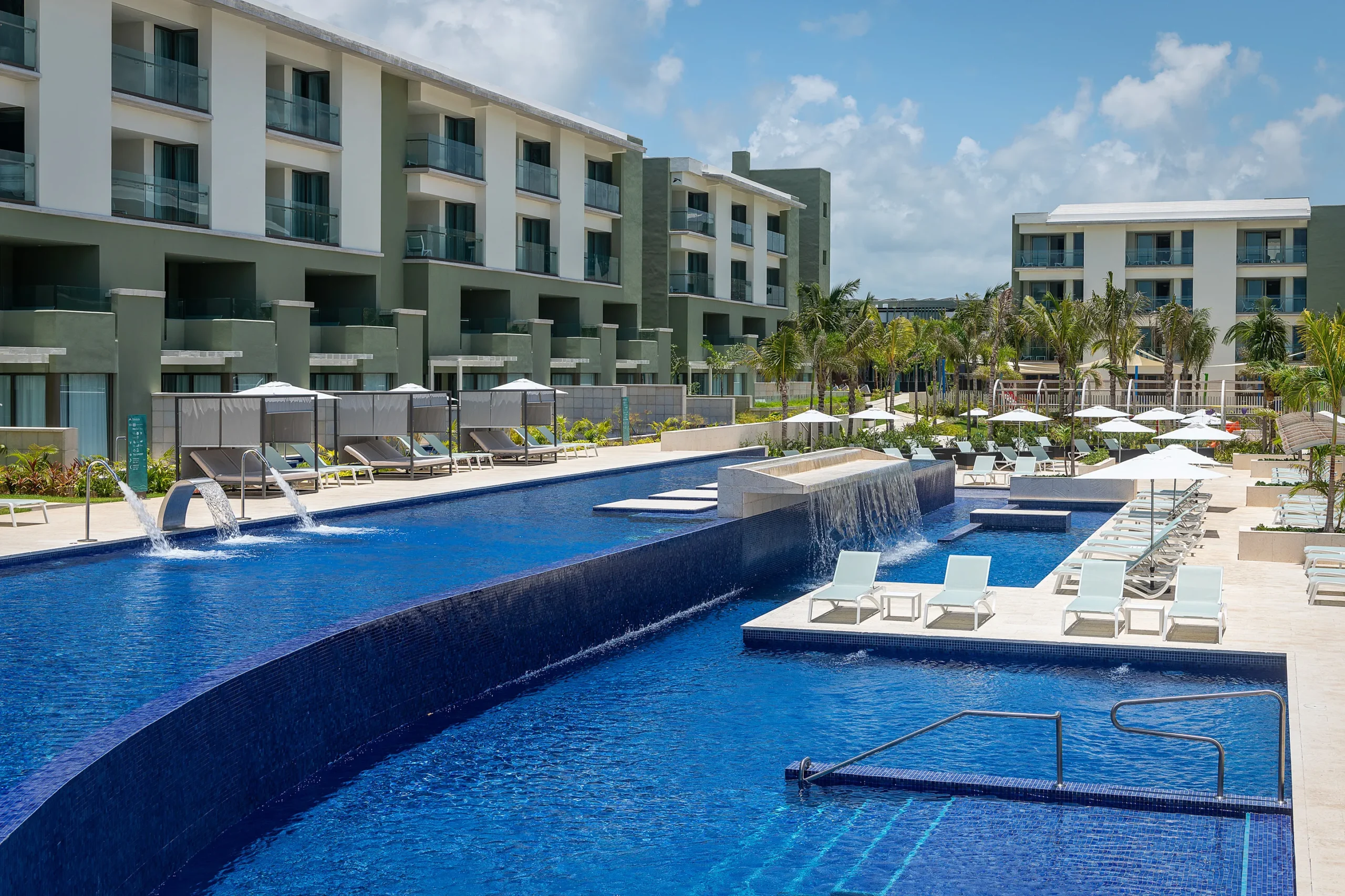 Catalonia Grand Costa Mujeres All Suites & Spa